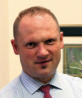 Mike Balog Sipos The Denturist